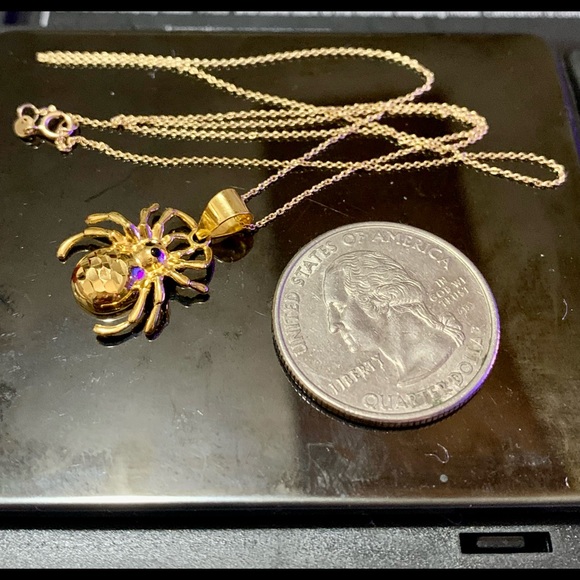 18k Solid Gold Spider Necklace - Picture 4 of 6